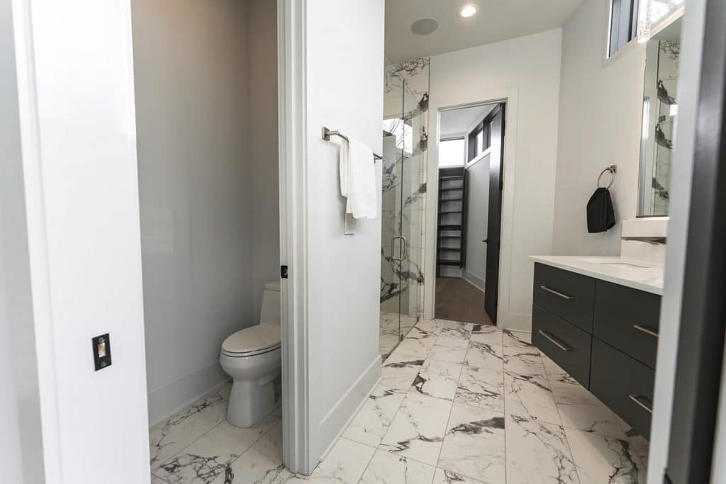 richland-builders-108-46th-ave-013 Richland Builders 108 46th Avenue North