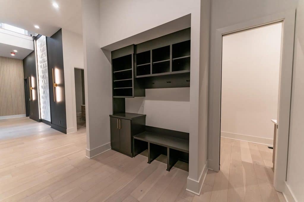 richland-builders-3916-harding-place-002 Richland Builders 3916 Harding Place