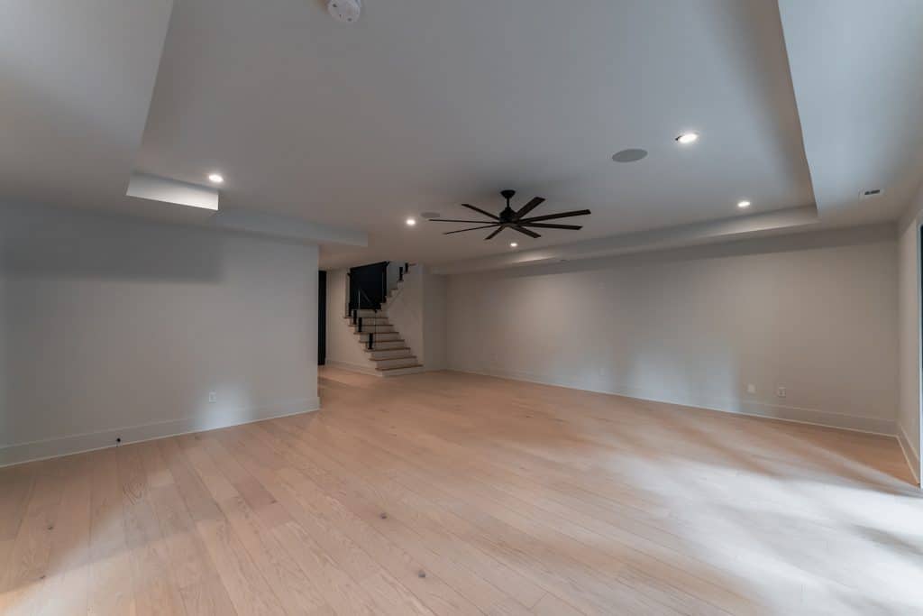 135-a-39th-ave-n-051