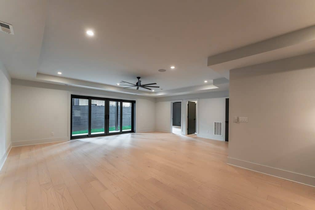 135-a-39th-ave-n-056