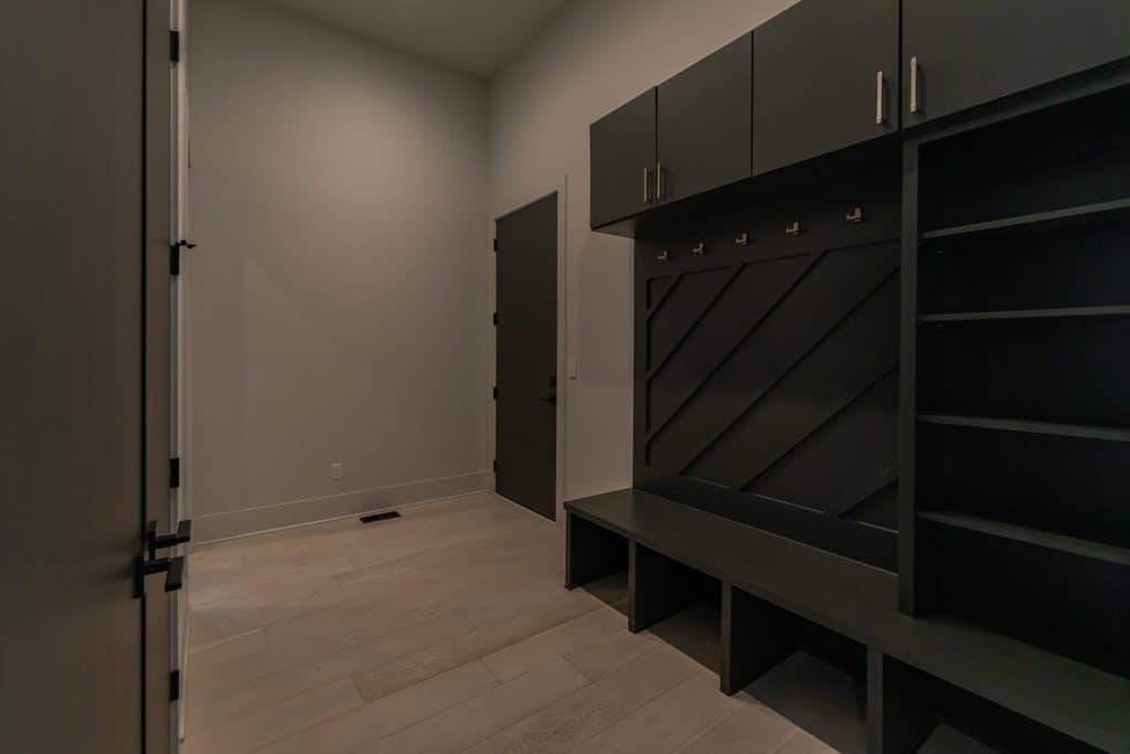 3810a-harding-place-125