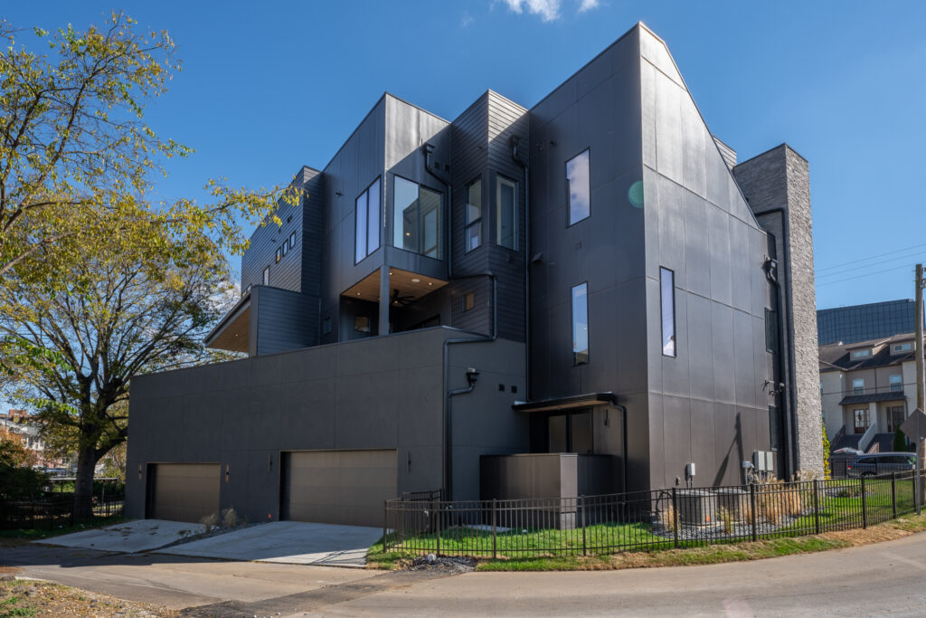 3122 B Belwood - by Rainer Schuertzmann-17 large black home with 2 car garage