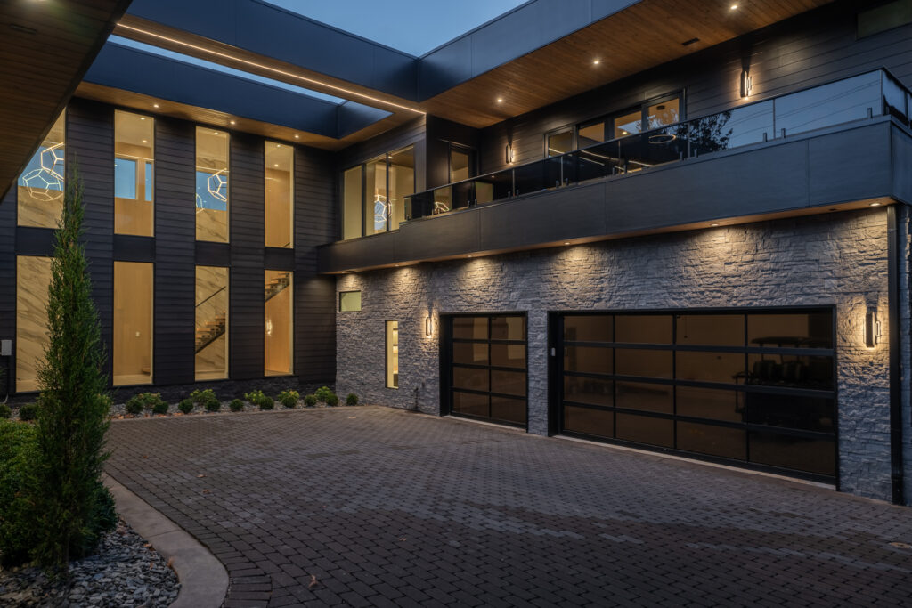 3908 Harding Pl - By Rainer Schuertzmann-05